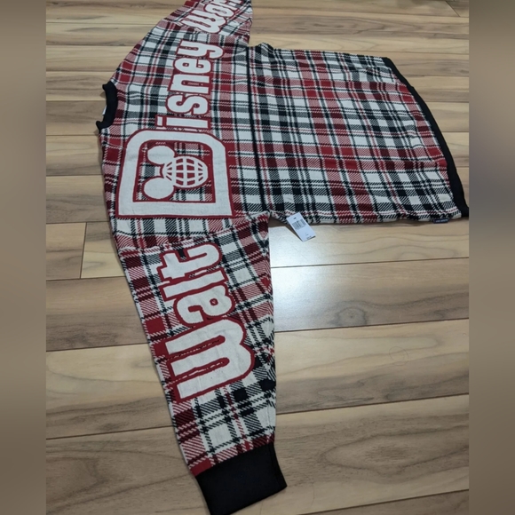 NWT! Disney World Holiday Plaid Mickey Spirit Jersey Sweater Red Black Size L - Picture 11 of 14